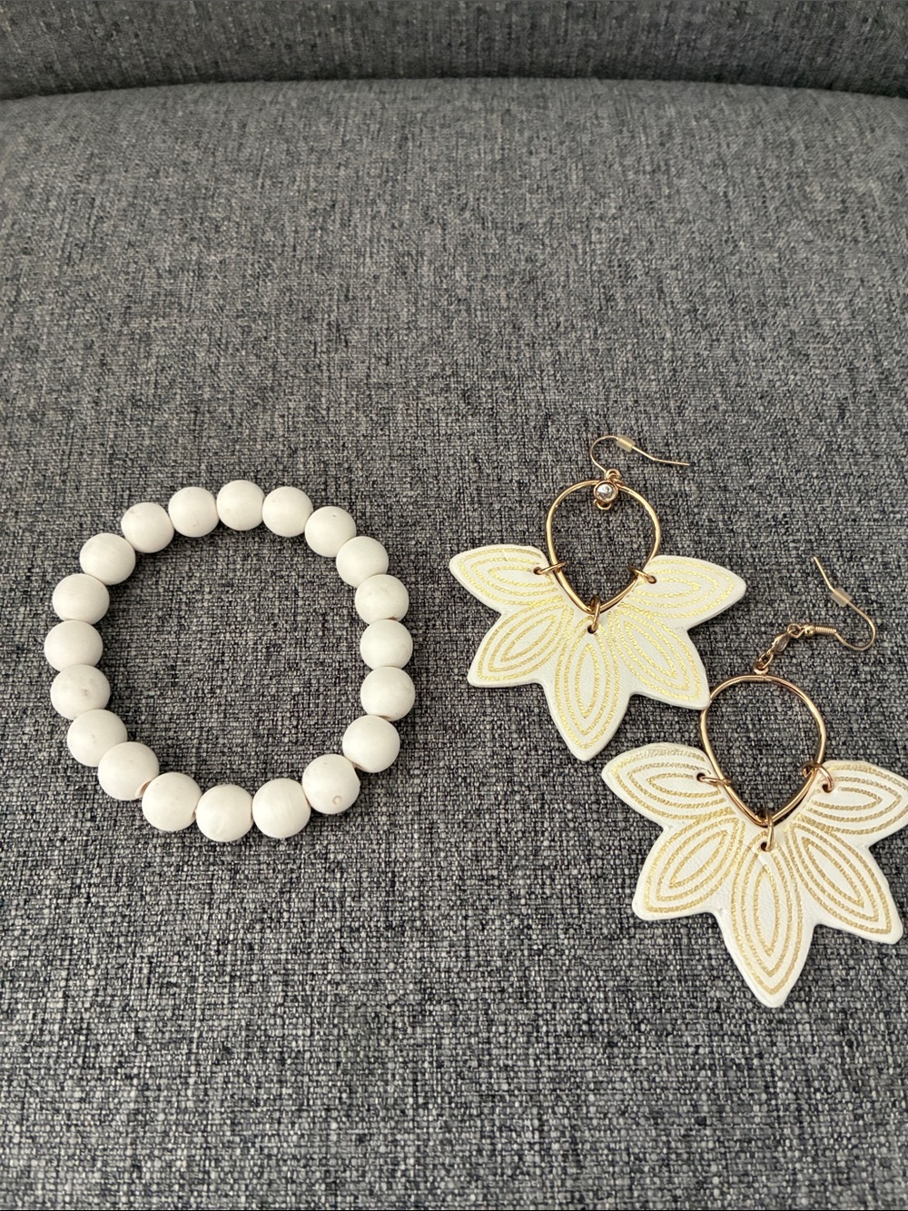 White Beaded Stretch Bracelet & White Flower Drop Earrings Set